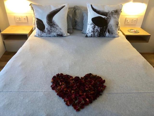 Small Bay Beach Suites Kapsztad Zewnętrze zdjęcie